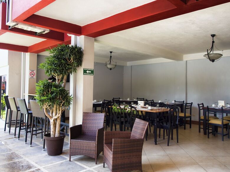 Fortuna Downtown Inn - Hotel