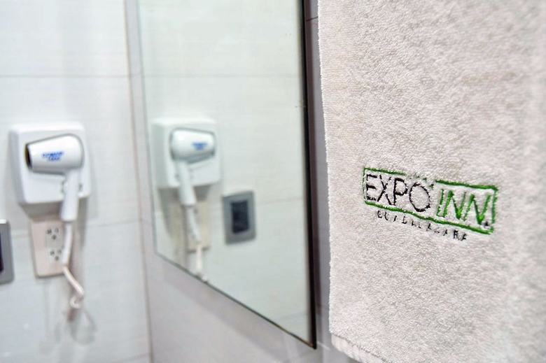 Hotel Expo Inn
