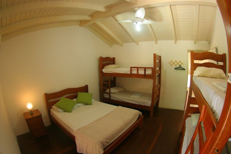 Hostal Pousada Tubes