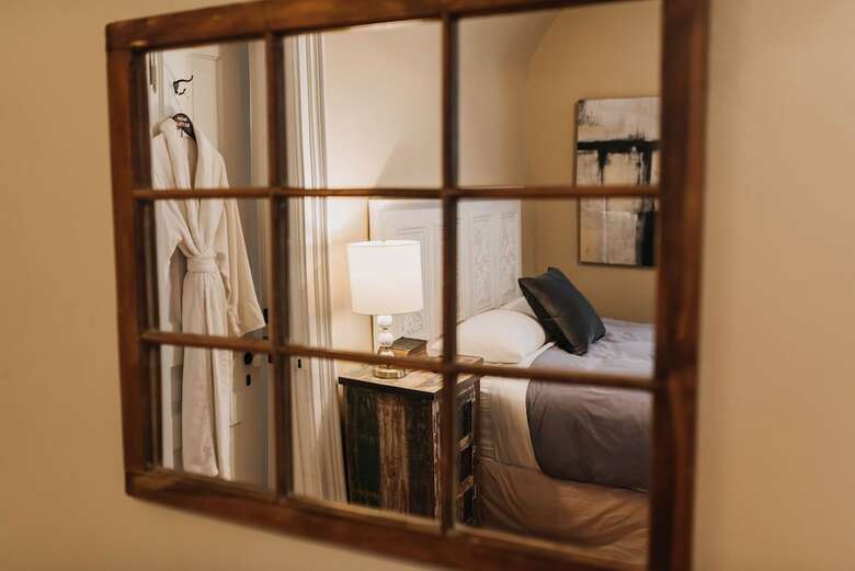 Iron Kettle Bed And Breakfast
