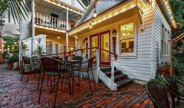 Bed & Breakfast 44 Spanish Street Inn