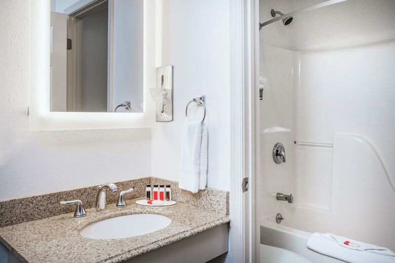 Hotel Howard Johnson By Wyndham Hershey