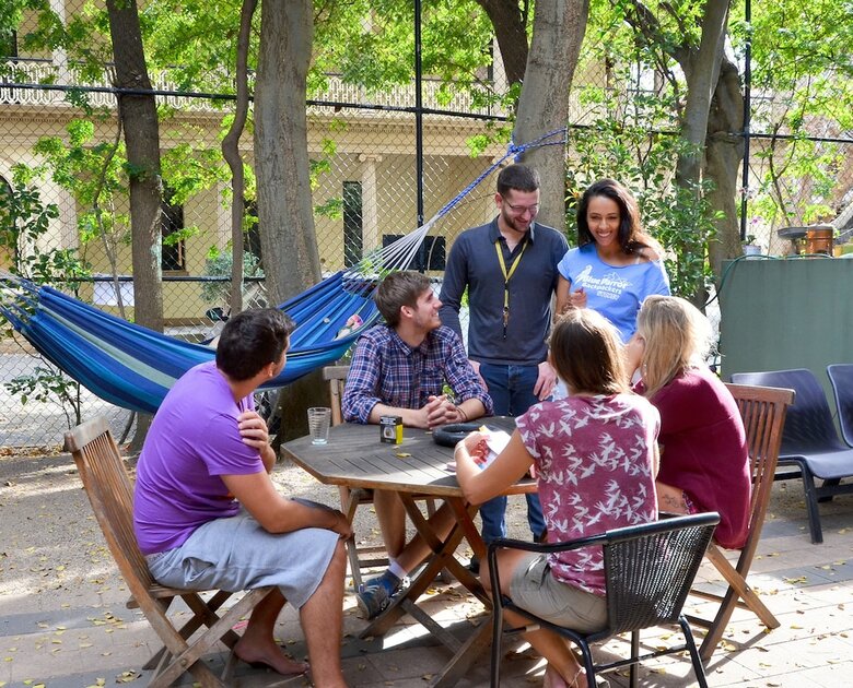 Hostal Blue Parrot Backpackers
