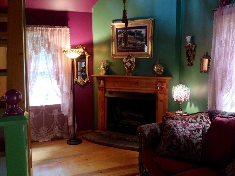 Bed & Breakfast Blue Crystal Hideaway