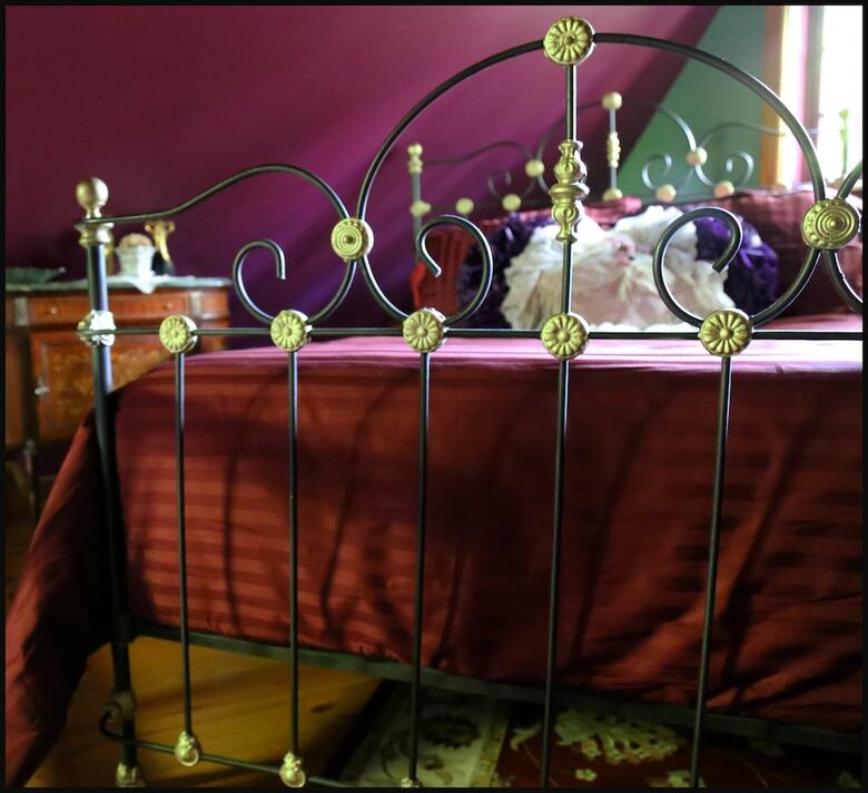 Bed & Breakfast Blue Crystal Hideaway