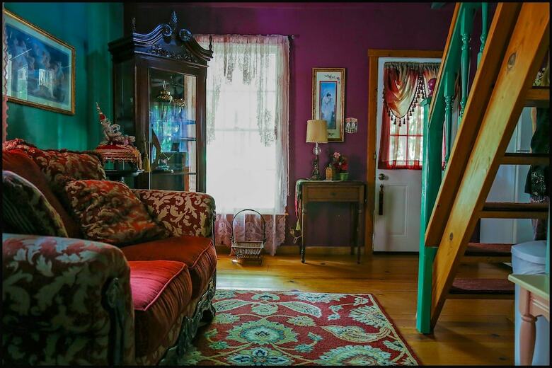 Bed & Breakfast Blue Crystal Hideaway