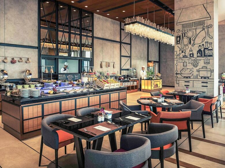 Hotel Mercure Bangkok Makkasan