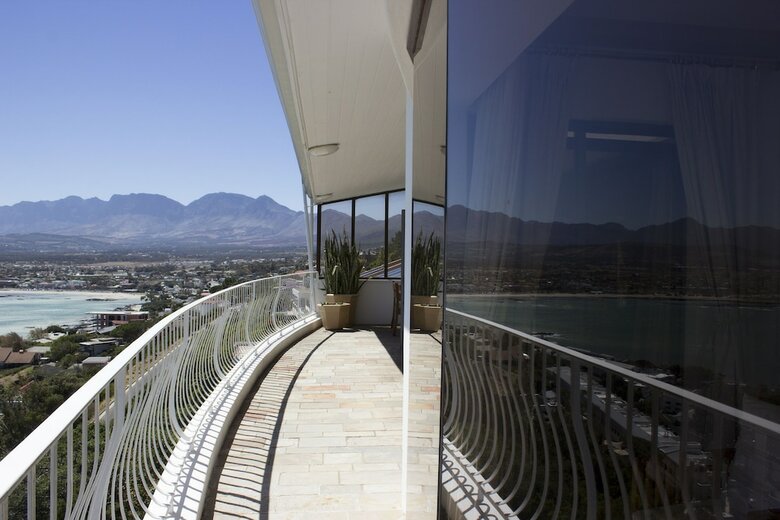 Hotel Harbourview Lodge