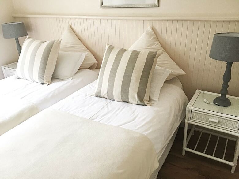 Hotel No. 10 Caledon Street Guest House