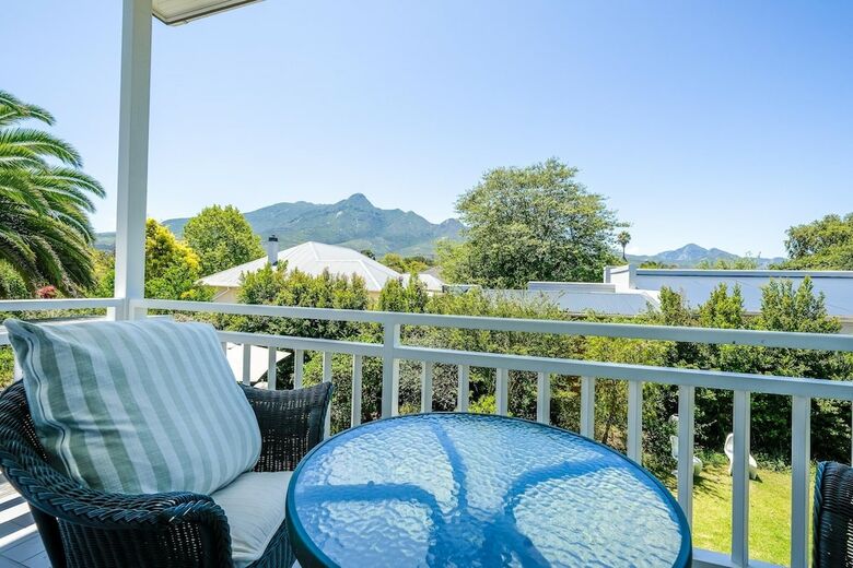 Hotel No. 10 Caledon Street Guest House