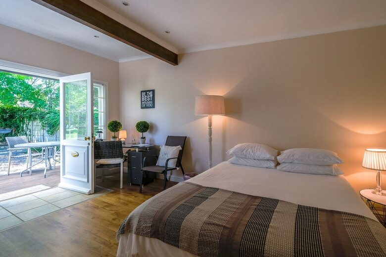 Hotel No. 10 Caledon Street Guest House
