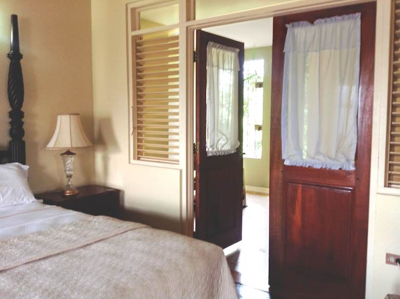 Bed & Breakfast The Inn At 6