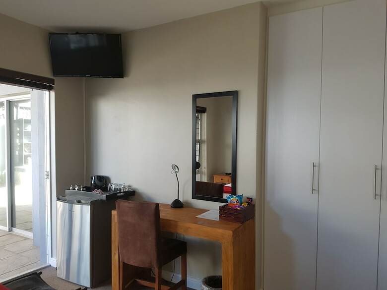 Hotel Melkbosch Guesthouse