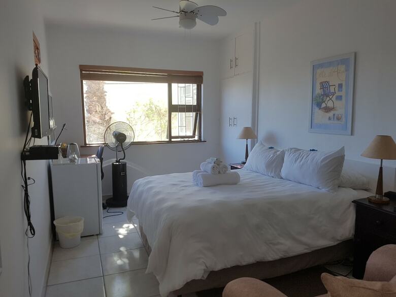 Hotel Melkbosch Guesthouse
