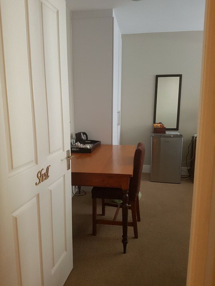 Hotel Melkbosch Guesthouse