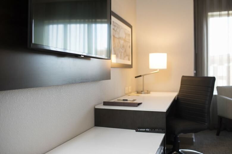 Hotel Doubletree By Hilton Minneapolis University Area