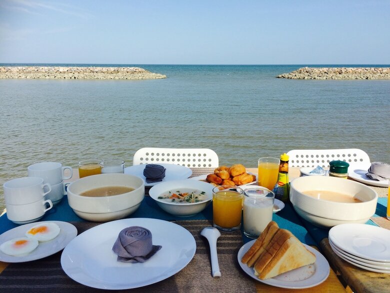 Hotel Chomtalay Resort At Had Chaosamran Beach