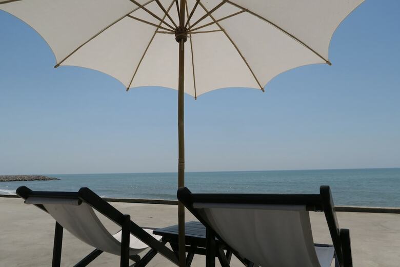 Hotel Chomtalay Resort At Had Chaosamran Beach