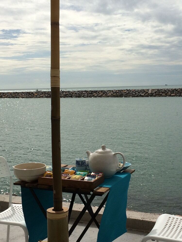 Hotel Chomtalay Resort At Had Chaosamran Beach