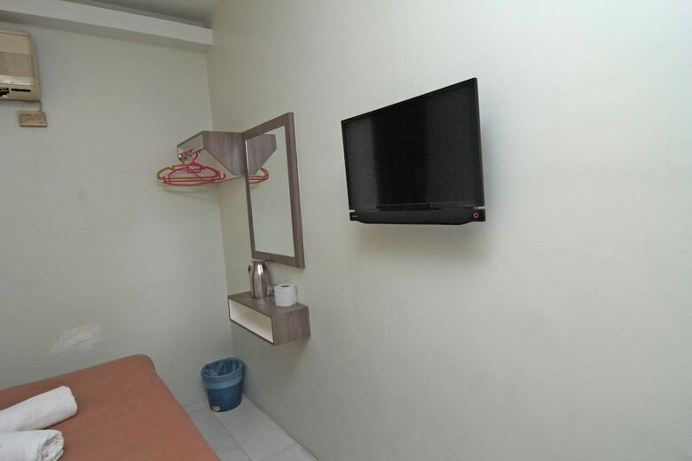 Qish Hotel