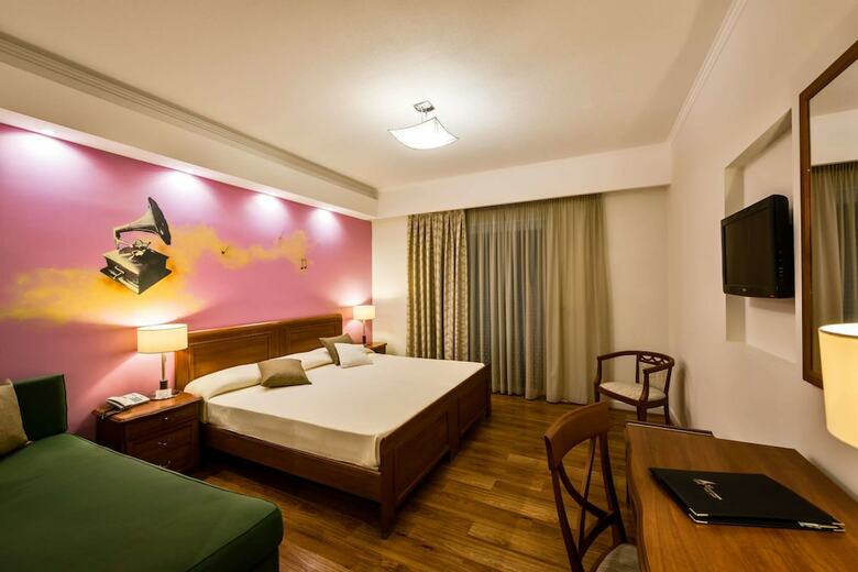 Hotel Mediterranean Beach Resort