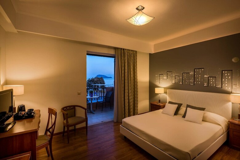Hotel Mediterranean Beach Resort
