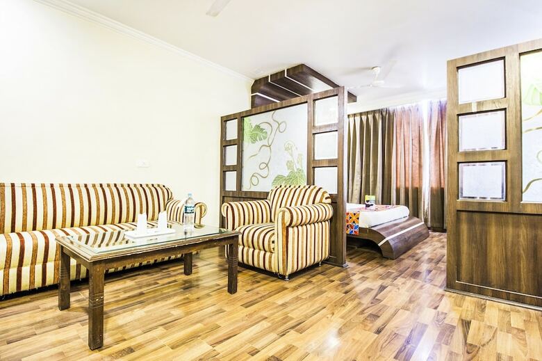 Fabhotel Aay Kay Model Town