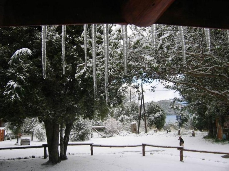 Ayres Del Lago