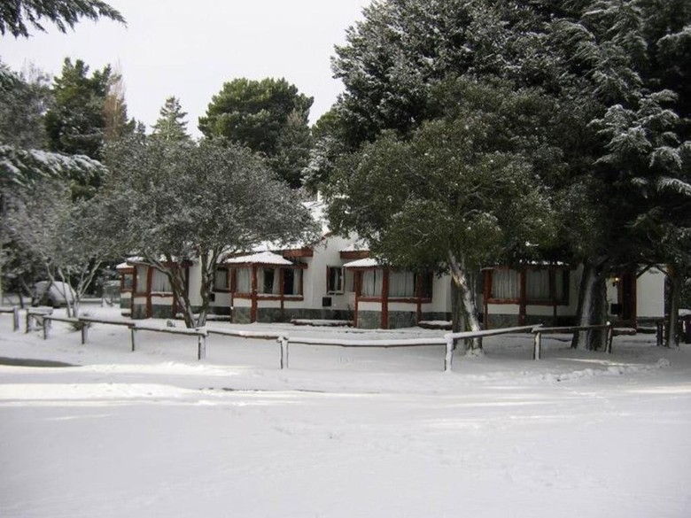 Ayres Del Lago