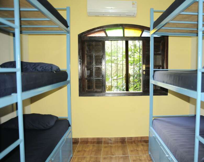 Hostal Le House Hostel