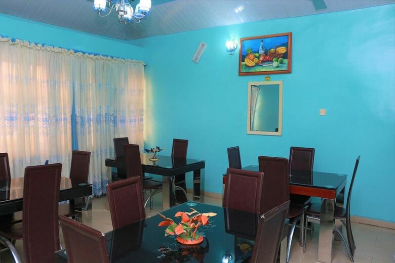 Emrosy Hotels