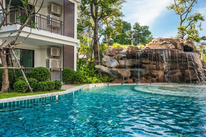The Title Kr Beach Condotel Rawai Phuket