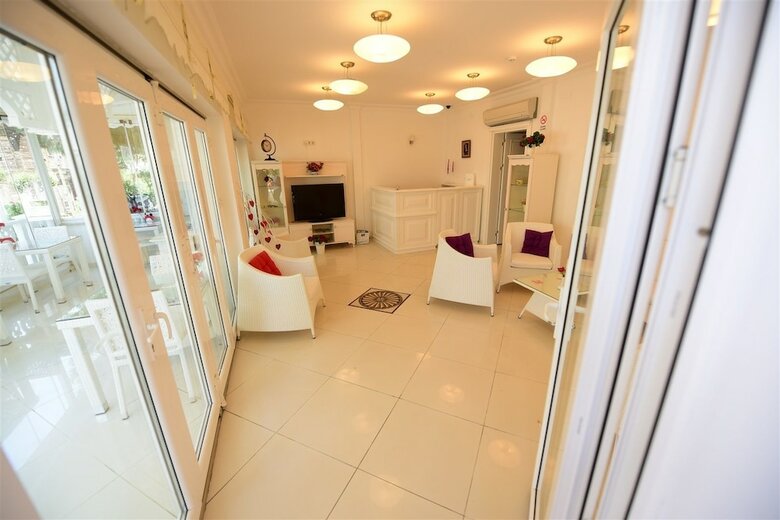 Hotel White Palace Otel