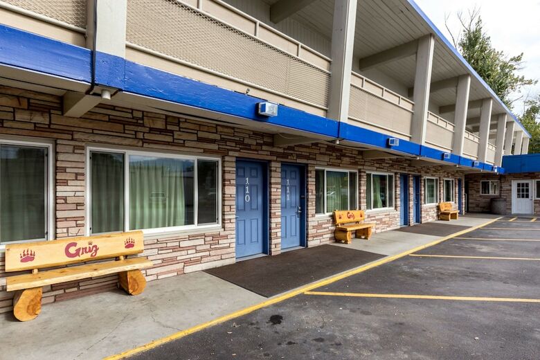 Motel 6 Missoula - University