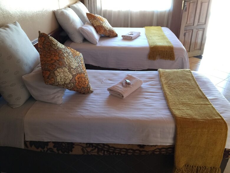 Posada Woodlands Lodge & Tours