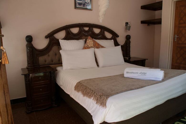 Posada Woodlands Lodge & Tours