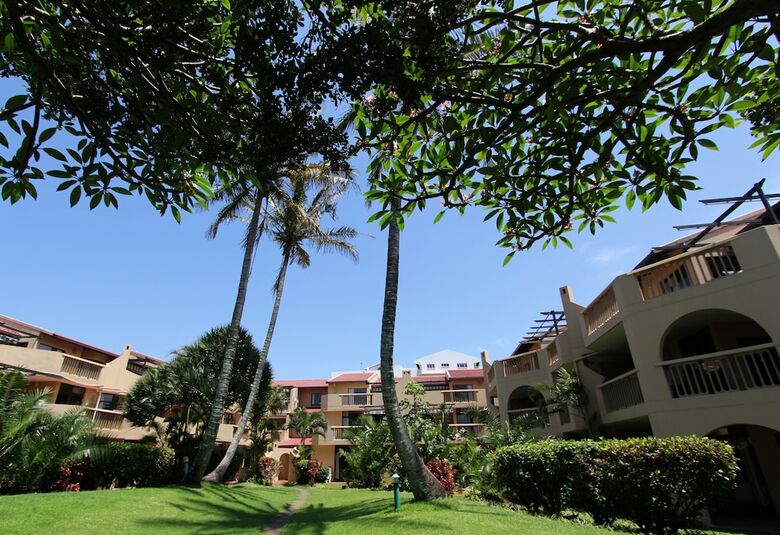 Apartamentos La Lucia Sands