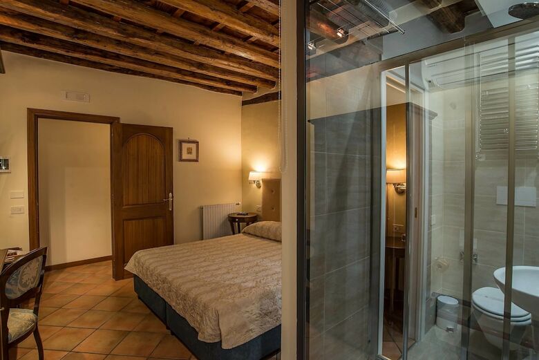 Hotel Relais Le Clarisse A Trastevere
