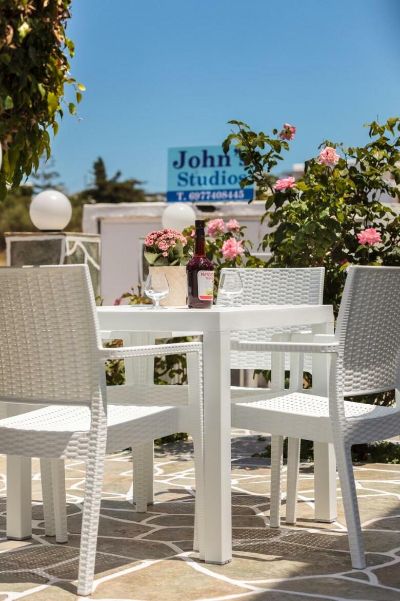Aparthotel John's Rooms & Studios
