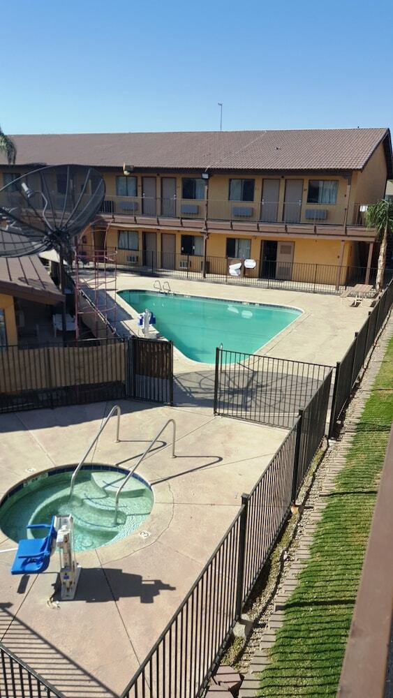 Motel Best Economy Inn N Suites