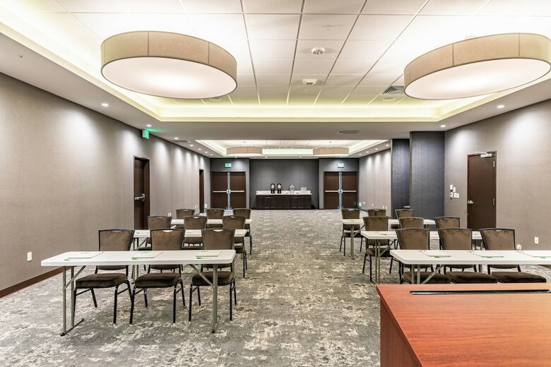 Holiday Inn Hotel & Suites Silicon Valley - Milpitas