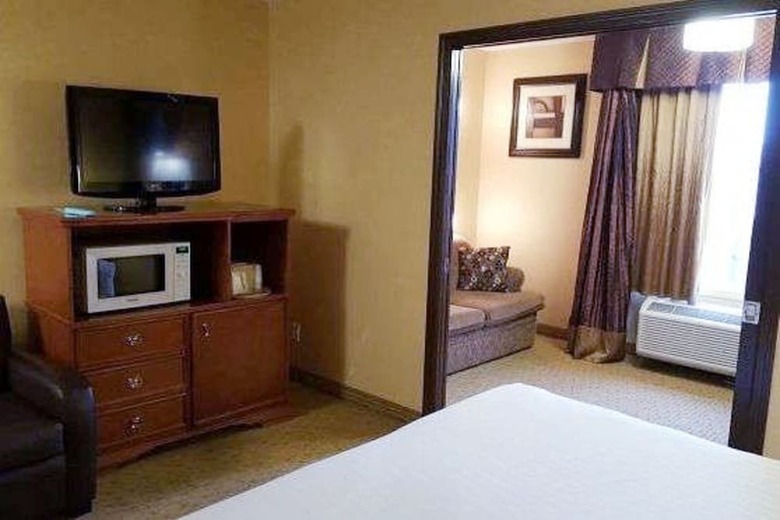 Hotel Ramada By Wyndham Edmonton West