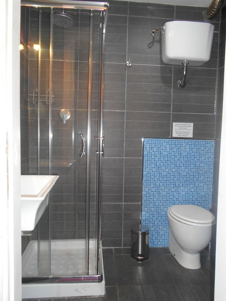 B&B Orlando Suites