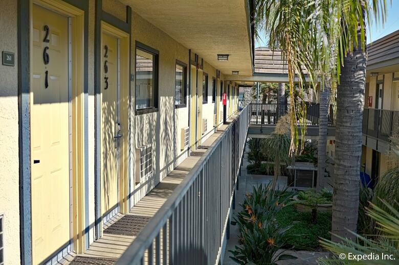 Motel Key Inn & Suites