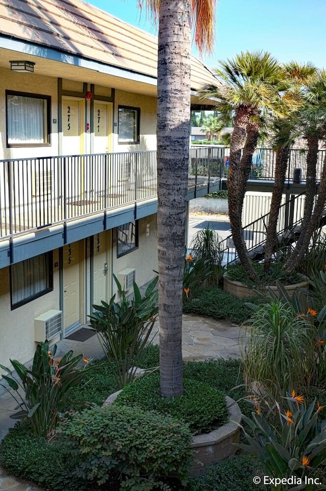 Motel Key Inn & Suites