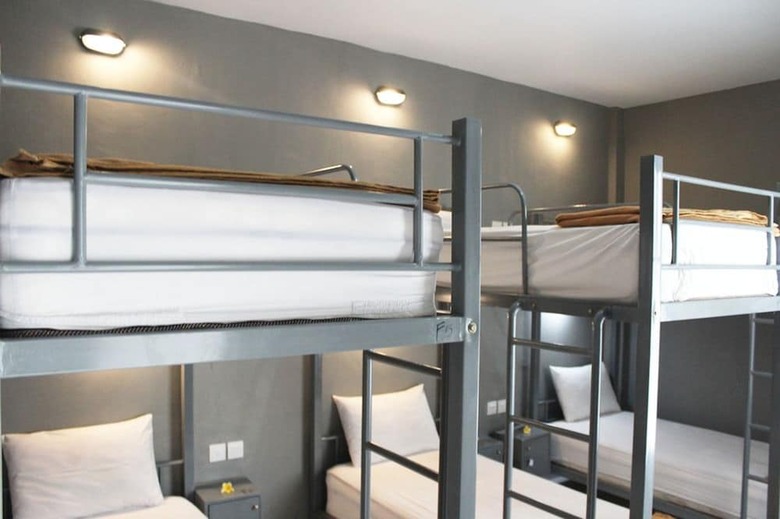 Hostal Kuta Beach Hostel