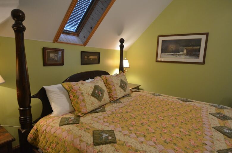 Magnolia North Bed And Breakfast