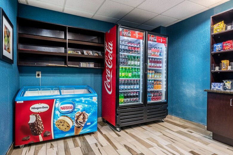 Hotel Holiday Inn Express & Suites Roanoke Rapids Se