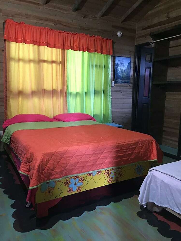 Hostal Wood House Hostel
