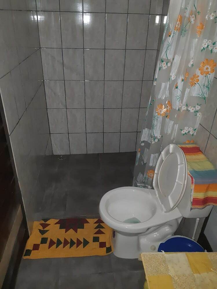 Hostal Wood House Hostel